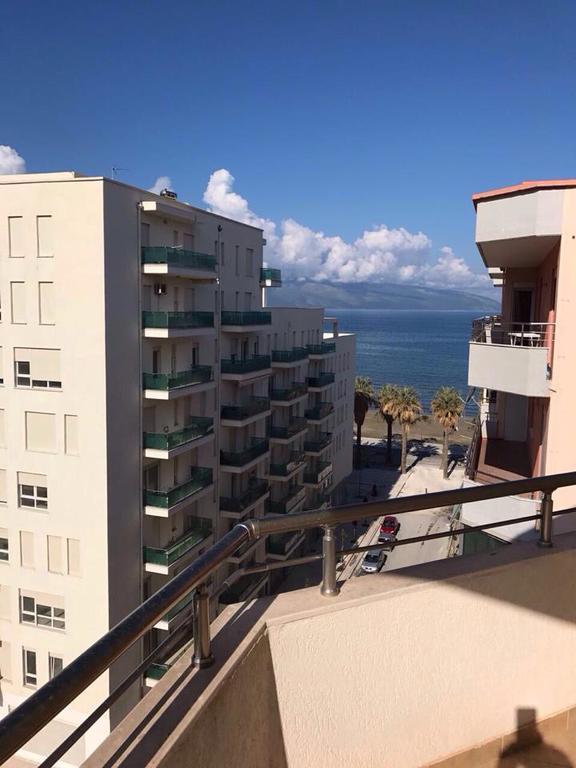 Cold Water Residence Vlorë Exterior foto